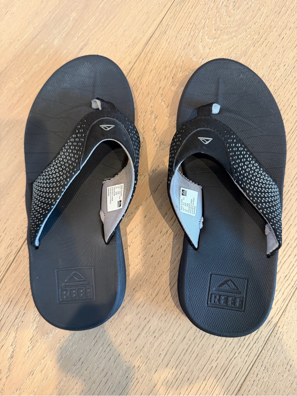 Reef Black and Gray kids Athletic Flip Flops